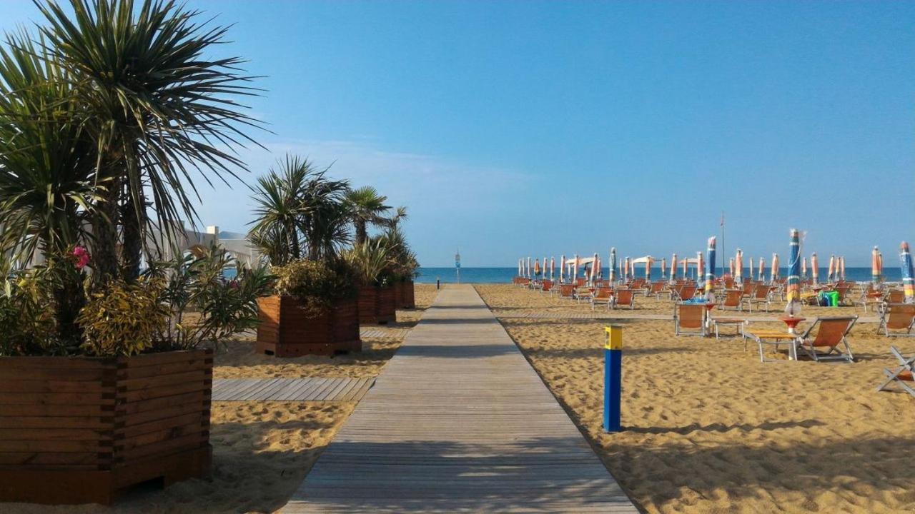 Appartamenti Anna Bibione Extérieur photo
